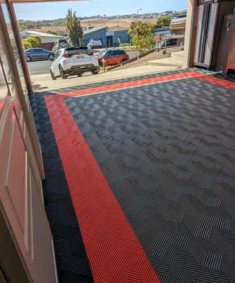 Easy Install Impact Resistant Interlocking Black Polypropylene Garage Floor Tile / Garage Floors