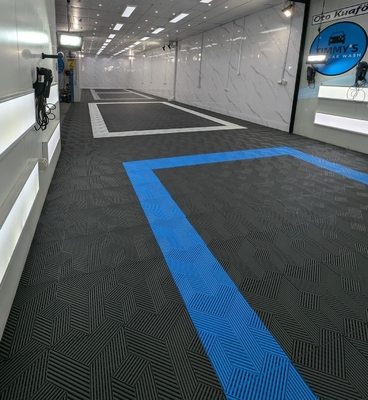 Colorful 18mm Interlocking Workshop Floor Tiles Anti Slip Modular Garage Flooring