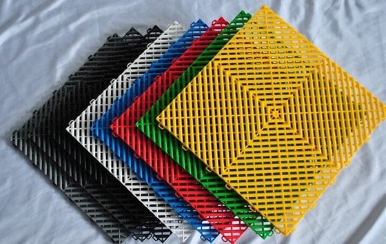 Interlocking Workshop Floor Mats Polypropylene Garage Flooring 2500 Lbs