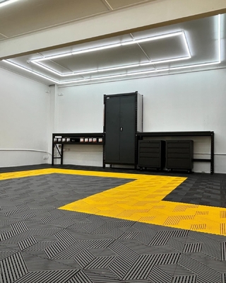 Epoxy Garage Flooring Tiles 18mm Thickness Racedeck Garage Flooring
